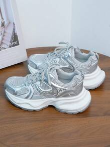2025 Summer New Mesh Hollow Breathable Sporty Sneakers, Fashion Chunky Sneakers For Women, Street Style - 銀色白底 - 查看 2