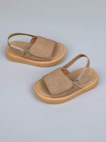 一双男女外贸夏季款儿童凉鞋可调节钩环沙滩鞋防滑休闲软底露趾凉鞋，适合男孩和女孩