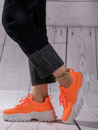 女士休闲运动鞋，透气网眼轻便跑步运动鞋，防滑减震步行鞋，适合春夏健身、旅行、日常穿着，多功能