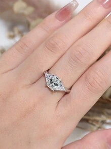 1 件女士订婚戒指 2ct 莫桑石矩形三角边缘戒指 925 纯银经典周年结婚戒指珠宝礼物 带 GRA 证书 - 2ct長方三角邊戒 - 查看 4