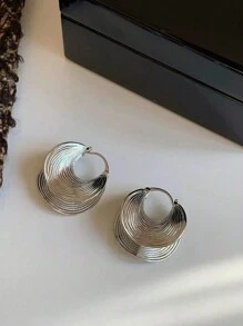 1 Pair Exaggerated Metal Asymmetric Spiral Striped Hoop Earrings, Suitable For Women Everyday Wear - Ear Studs - View 8