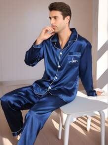 男士缎面时尚两件套字母印花翻领长袖上衣和裤子睡衣套装适合所有季节 - 藍色 - 查看 4