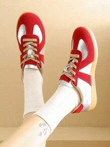 1 Pair Women's Fashion Contrast Color Retro Oxford Shoes, 2025 Spring/Summer/Autumn New Lace-Up Flat Comfortable Casual Versatile Female Shoes, Suitable For Outdoor Activities And Match Any Outfit
