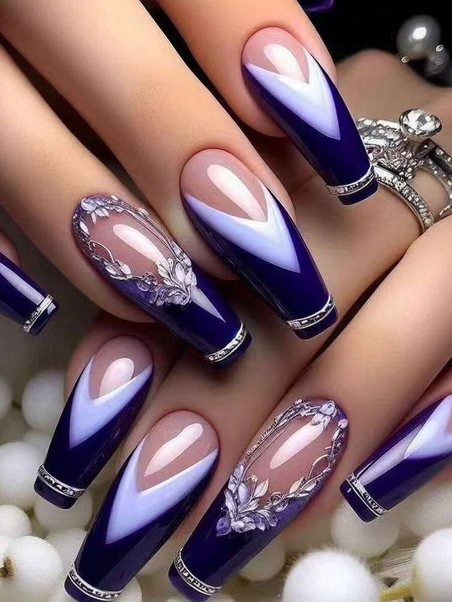 24 Stück elegante marineblau, weiß französische Spitze und lila Blümchen Muster Künstliche Nägel, modisches Linien Muster Kunstnägel Nail Art Maniküre Aufkleber Nagel Zubehör - Blau-Weiß - Übersicht 1