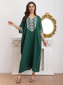 Women's Embroidered Rhinestone V-Neck Batwing Short Sleeve Loose Straight Casual Dress - Dark Green - View 8