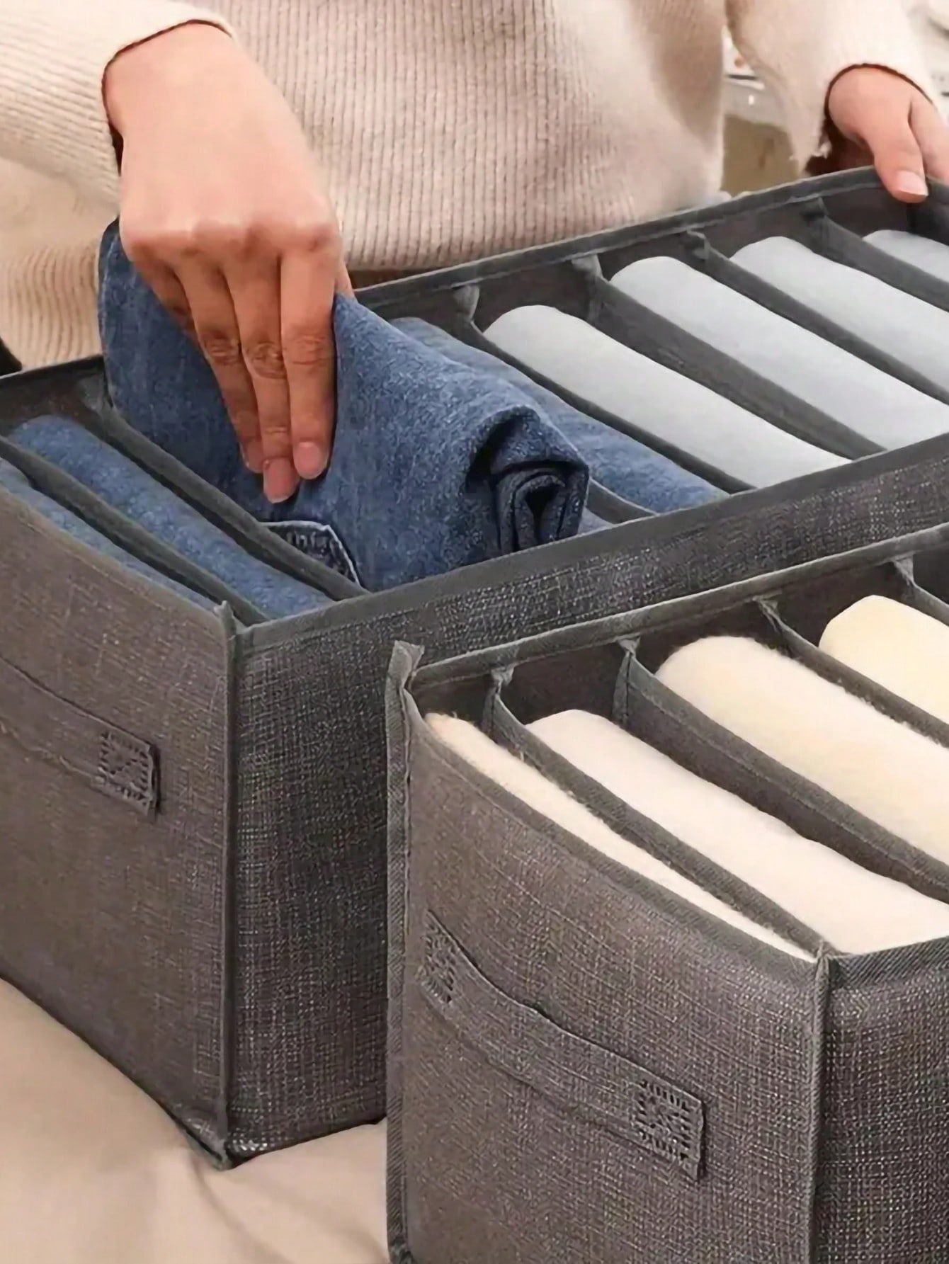 صندوق تمنظم للخزانة ولملابس الداخلية والصدريات وال...