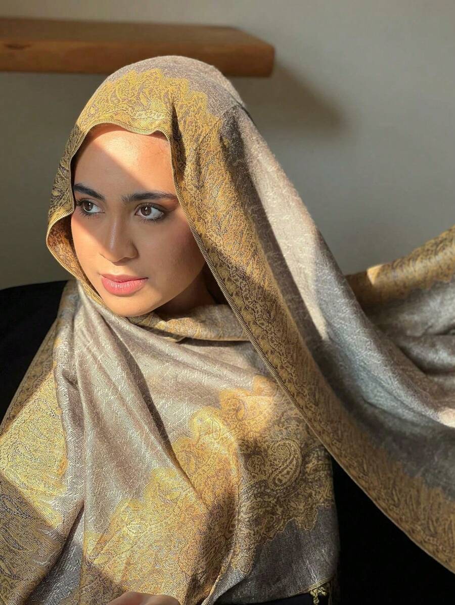 1pc Women Luxurious And Multi-Functional Paisley And Paisley Jacquard Long Scarf, Shawl, Retro Scarf That Is Suitable For Daily Use In Spring And Summer. - Yellow - View 1