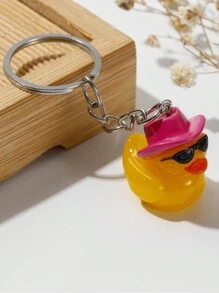 2pcs Cute Duck Wearing Hat Design Keychain, Suitable For Hanging On Wallet, Keys, Party Favors, Gifts For Friends Car Accessories Bag Charm School Cartoon Goth Y2k