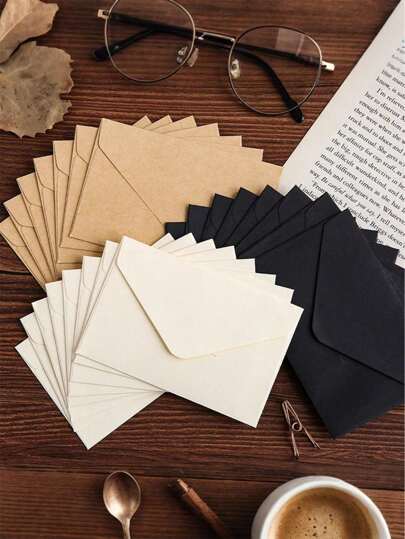 10 piezas - Sobre mini de papel marrón, tamaño 4 x 2.8 pulgadas. Sobre de papel unicolor, sobre mini de papel marrón, 3 colores clásicos. Sobres de kraft marrón, sobre de uso múltiple para cartas, almacenamiento de notas pequeñas, tarjetas de visita, DIY, tarjetas de regalo, oficina, tarjetas de invitación de boda, tarjetas de felicitación de festivales, notas de agradecimiento. Adecuado para bodas, saludos, cumpleaños, Navidad, festivales, bodas, fiestas. Decoraciones de Año Nuevo 2025