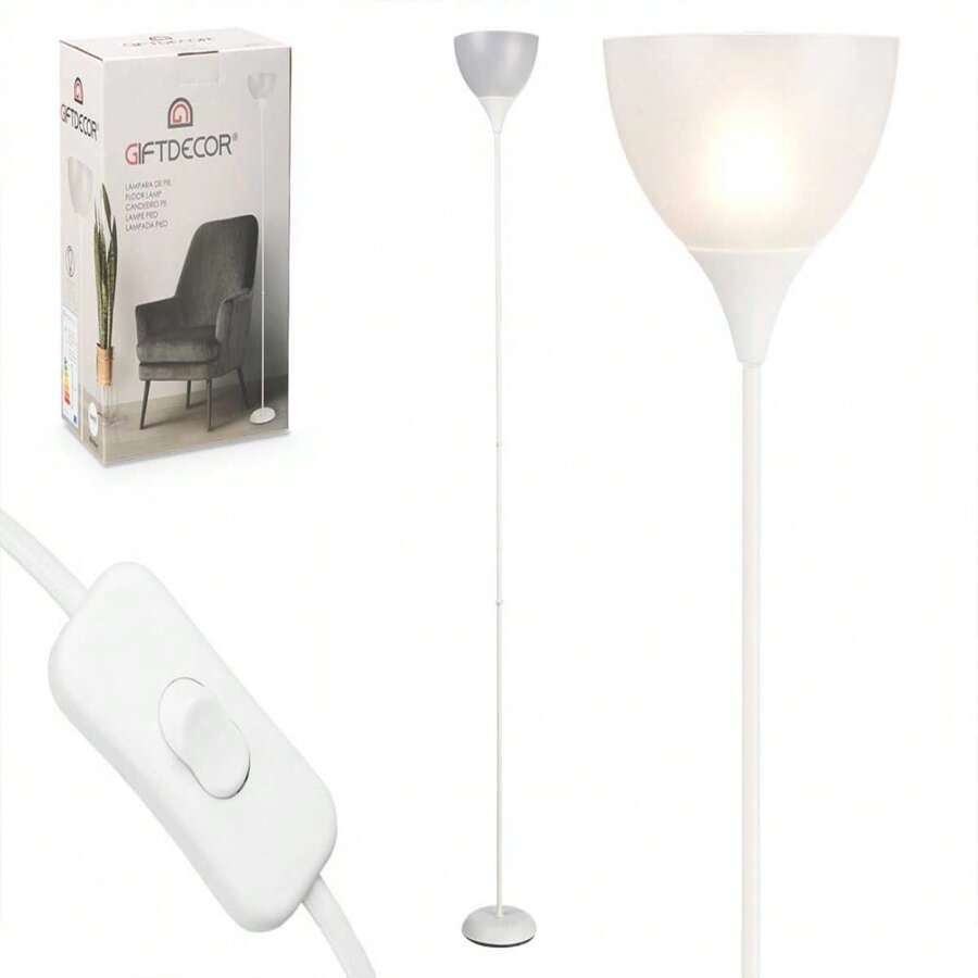 Un lampadaire blanc élégant réchauffe votre maison