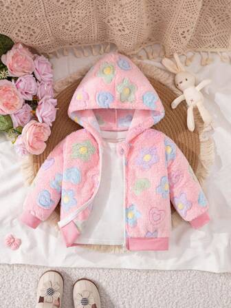 女婴长袖心形和花朵毛绒保暖夹克，适合秋冬季休闲户外穿着