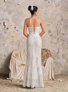 春季新款浪漫复古蕾丝贴花束腰情人节礼服露肩优雅鱼尾婚纱，新娘 - 白色 - 查看 3