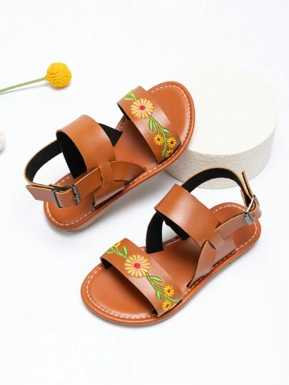 A Pair Of Stylish Chinese Embroidered Girls Soft Soled Back Buckle Flat Sandals, Suitable For 3-12 Years Old Children