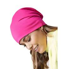 Beechfield Hemsedal Cotton Slouch Beanie (Fuchsia) - 95% Cotton/5% Elastane - Pink - View 2