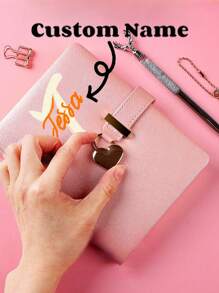 1pc Personalized Creative Customizable Name Or Initial Letter Lock & Key Girls Diary Notebook Gift, New Lovely Heart Keychain Notepad, Simple Classy Gold Foil Business Planner Memo Pad, Cute Leather Journal For Work,School Supplies,Back To School