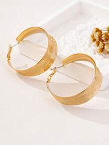 1 par fashionabla överdrivna metalliska texturerade örhängen med stora ringar, lämpliga för vardagsliv och semester