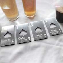 个性化伴郎礼物 定制黑桃A开瓶器 最佳伴郎礼物 个性化姓名首字母钱包式开瓶器 信用卡开瓶器 啤酒开瓶器 婚礼派对装饰礼物 送给他/她 情人节礼物 情人节装饰礼物 生日毕业礼物 可调节 装饰品 易于清洁 可雕刻 独特 送给她的理想礼物 女友 爸爸 男友 家人 妈妈 家居生活 为您的家增添节日气氛 纪念品 可重复使用 可爱 高品质 - 彩色 - 查看 6