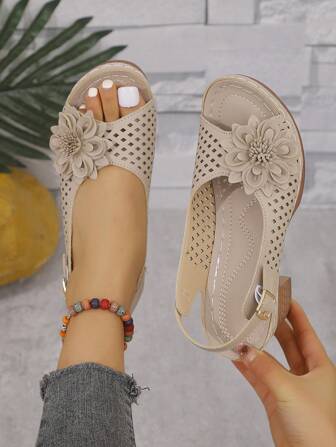 Fall/Winter Women's Summer Perforated Breathable Round Toe High Heel Sandals, Casual French Style Chunky Heel Shoes