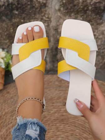 Plus Size Women's Summer Cross Strap Square Toe Open Toe Casual Flat Sandals, Soft & Comfortable Indoor/Outdoor Slippers