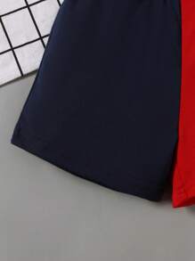 2 bucăți pentru bebeluș băiețel cu mâneci scurte brodate și set de pantaloni scurți de culoare contrastantă
