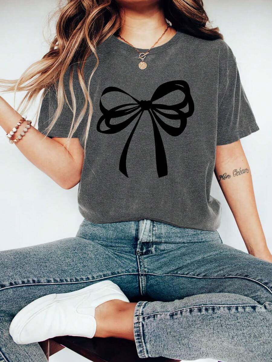Black Bow Graphic Print T-Shirt, Short Sleeve Crew Neck Casual Top For Summer & Spring, Women's Clothing - 深灰色 - 查看 1