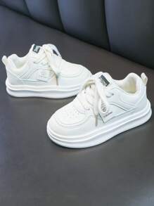 1 Pair Kids Leisure Sports Shoes, Solid Color Casual Lightweight Flat Sneakers, Versatile Unisex Children Outdoor Lace-Up Round Toe Shoes, Suitable For Spring And Autumn