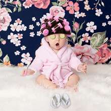 Set da 5 pezzi di accessori per fotografia neonato: accappatoi da bagno, asciugamani, ciabatte per bimbe, complementi decorativi a forma di cetriolo, idee regalo per festa di nascità e Pasqua per neonati e bambini