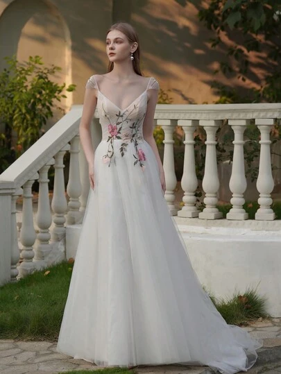 ANGELAG Colorful Floral Embroidered Beading Bohemian Style Lace Wedding Dress For Bride