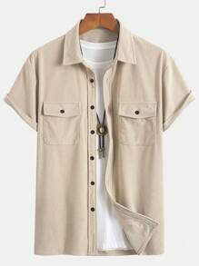 男士流行时尚经典灯芯绒短袖衬衫，翻领前扣，双口袋设计，简约风格适合休闲日常穿着，夏季新品