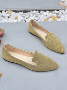 Plus Size Women's 35-45 Comfortable Hollow-Out Flat Sandals, Non-Slip, Breathable Slip-On Daily Wear Flats, Spring/Summer/Autumn. Lightweight, Versatile Knitted Floral Flat Pointed Toe Shoes, Run Small Size Up, Uneven Fabric Batches May Cause Slight Color Difference.