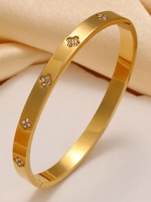 优雅闪亮时尚四叶草方晶锆石不锈钢手链套装，适合日常佩戴和赠送朋友