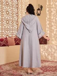 优雅阿拉伯女式连衣裙，饰有刺绣串珠花卉图案，搭配V领时尚帽子，灰色，2026春夏款，适合宰牲节穿着。 - 灰色 - 查看 12