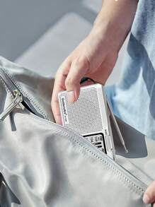 AM/FM Radio Portátil de Bolsillo funciona con 2 baterías AA con recepción de largo alcance para uso en interiores, exteriores y en casos de emergencia. Radio con altavoz y conector para auriculares - Plateado - Ver 6