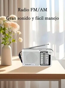 AM/FM Radio Portátil de Bolsillo funciona con 2 baterías AA con recepción de largo alcance para uso en interiores, exteriores y en casos de emergencia. Radio con altavoz y conector para auriculares - Plateado - Ver 2