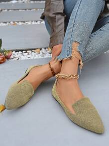 Plus Size Women's 35-45 Comfortable Hollow-Out Flat Sandals, Non-Slip, Breathable Slip-On Daily Wear Flats, Spring/Summer/Autumn. Lightweight, Versatile Knitted Floral Flat Pointed Toe Shoes, Run Small Size Up, Uneven Fabric Batches May Cause Slight Color Difference.