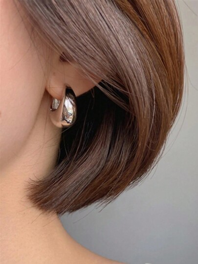 1 Pair Of Oval Hollow Water Droplet Earrings With Elegant Suitable For Women's Daily Wear And Can Be Given As A Gift To Friends