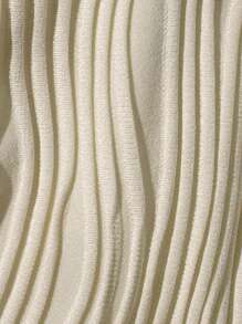 Women's Solid Color Beach Vacation Textured Fabric Shell Strap Triangle Cup Bikini Set - Beige - View 12