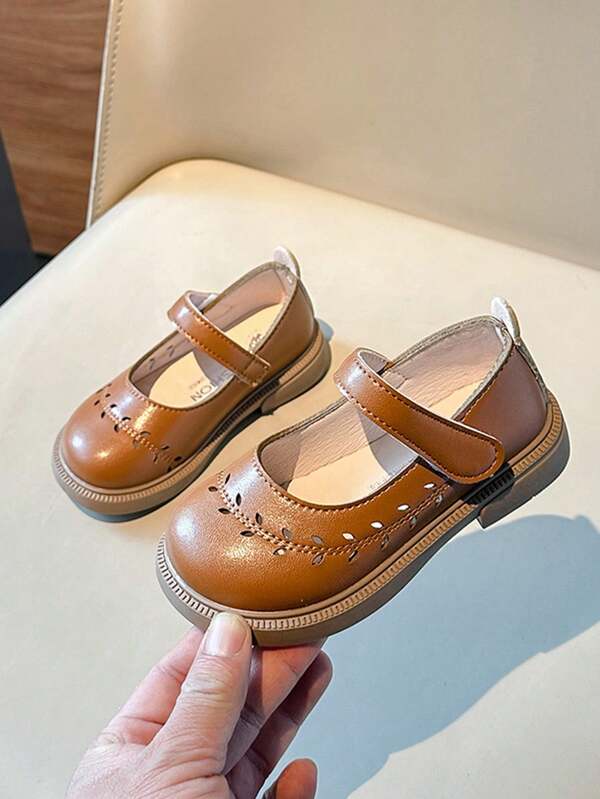 Sapatos de couro para meninas, novos sapatos de princesa primavera/outono, sola macia, calçados infantis