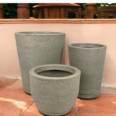 kit de 3 vasos para plantas em polietileno P - M - G com prato