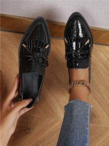 Giày lười đế bằng họa tiết nơ cá sấu đen dành cho nữ, thiết kế mũi nhọn thanh lịch phù hợp để mặc ngoài trời - màu đen - Xem 2
