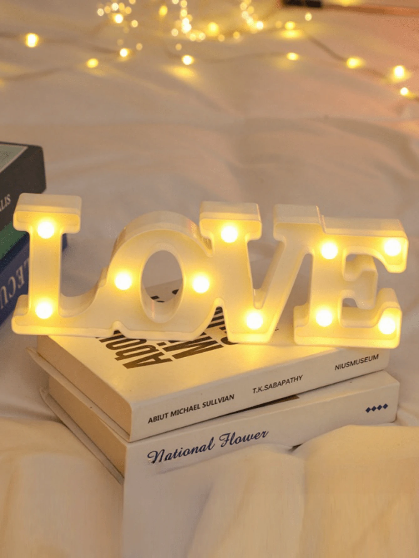 1pc 10 LED Battery Powered LOVE Shaped Decorative Night Light, Suitable For Indoor Desk, Valentine's Day Proposal, Wedding Anniversary Gift