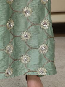 Ramadan Elegant Kaftan Dress For Women, Golden & Silver Beaded Embroidery Arabic Style V-Neck Tassels, Fresh Design, Spring/Summer 2025, Eid Al Adha - Green - View 5