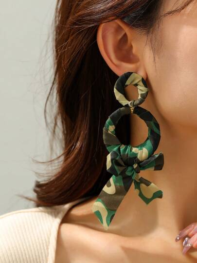1 Pair Vintage Camouflage Fabric Round Bow Earrings, Suitable For Women's Casual Daily Wear, Unique Earrings