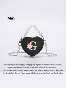 Miniborsetta elegante e carina, stampe di 26 lettere in stile ballerina, borsa a tracolla in PU con manico e porta-monete a forma di rossetto. Può essere utilizzato come porta-monete per rossetto, da portare a spalla o a tracolla. Adatto per uscite, viaggi e shopping. Perfetto come regalo per Natale, Ringraziamento, San Valentino o per il venerdì. Il regalo ideale. Romantico.
