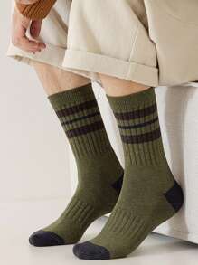 4 Pairs Men's Simple Casual Versatile Sports Stripe Mid-Calf Socks