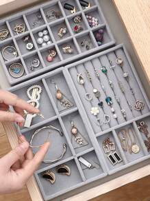 4 件/套天鹅绒珠宝托盘、珠宝展示托盘、珠宝收纳托盘、珠宝整理托盘、化妆品整理盒、化妆品展示托盘、时尚珠宝展示托盘、纯色珠宝托盘、可堆叠珠宝托盘、多隔间珠宝托盘、项链展示托盘、戒指收纳托盘、口红整理托盘，适用于梳妆台、珠宝展示架、卧室、珠宝参展商、珠宝整理器、珠宝整理器、化妆品收纳、化妆品展示