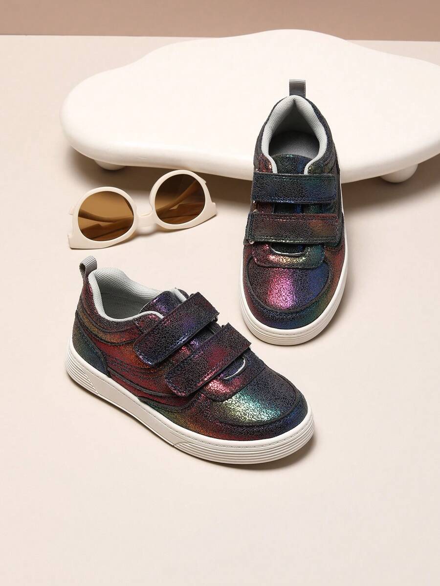 1 Pair Unisex PU Ombre Gradient Colors Fashion Low-Top Skate Shoes, Comfortable Casual Children/Infant Outdoor Waterproof Non-Slip Soft Sole Shoes, Suitable For Kids, Toddlers, All Seasons - Black - View 1