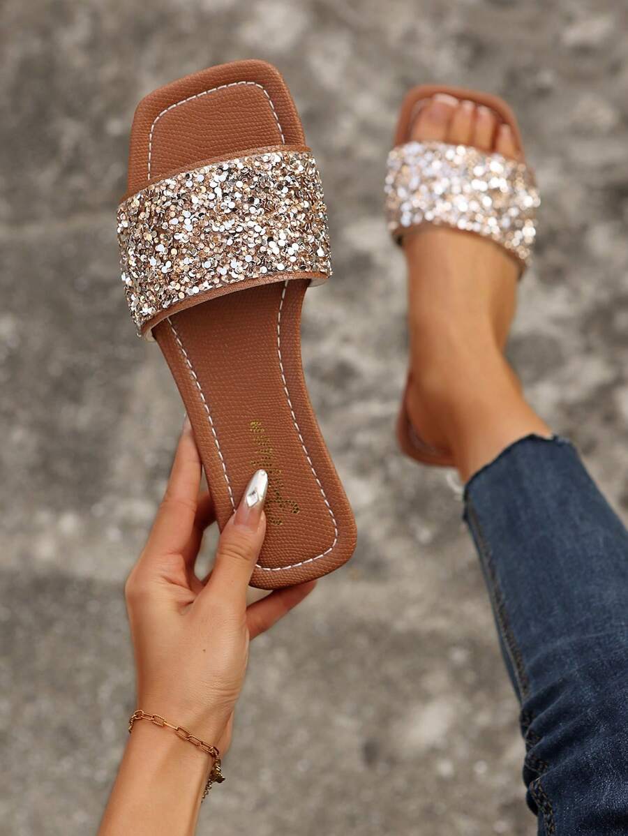 Plus Size Women Student Slip-On Sandals, New Fashion Square Toe Flat Sandals With Rhinestones, Comfortable Soft Sole Slip-On Slippers, Suitable For Dress, Beach, Summer
