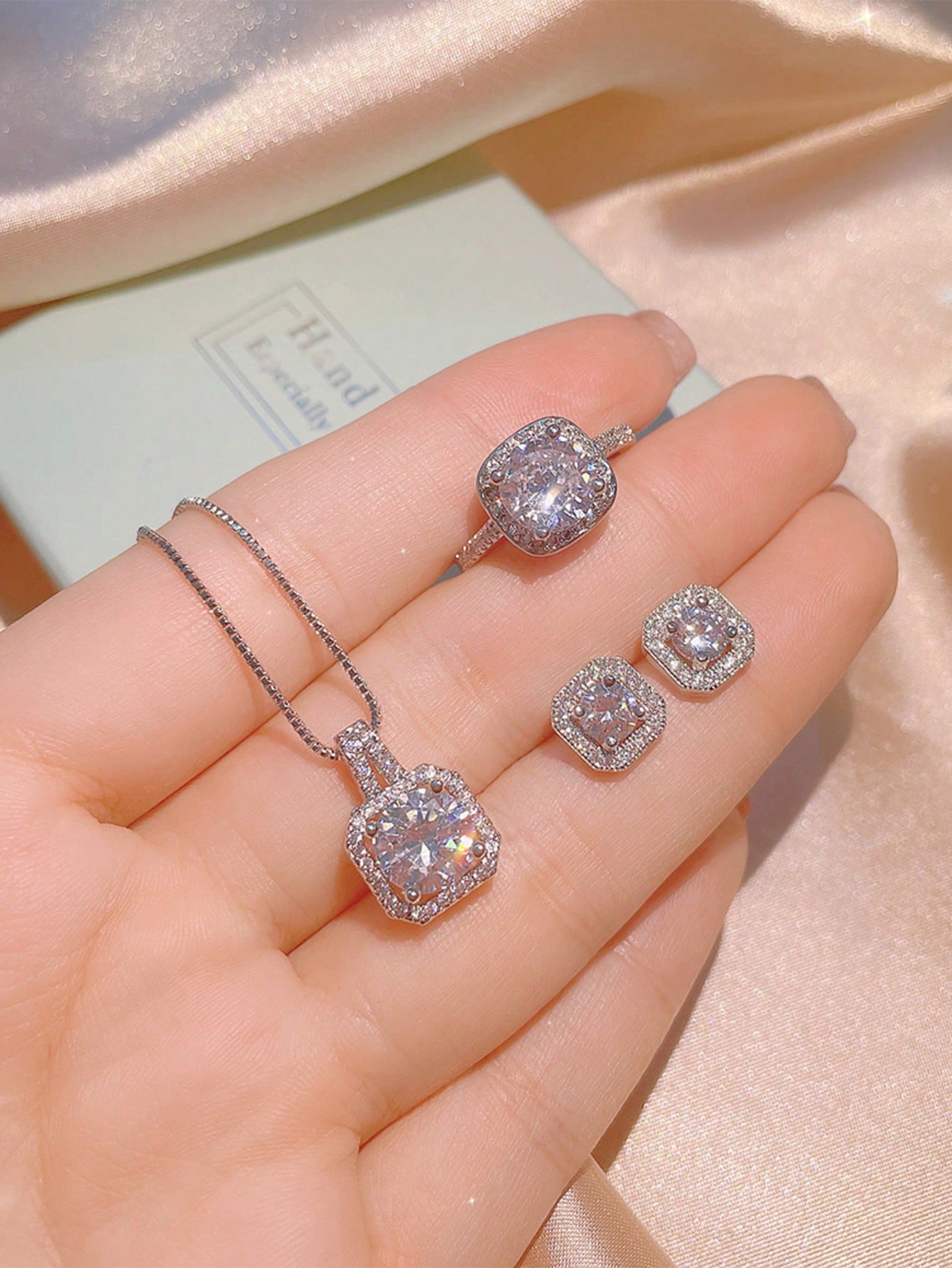 3 قطع اكسسوارات نسائية