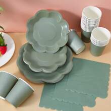 Set desechable de plato y vaso octagonal de borde de pétalos en color verde salvia, adecuado para fiestas - verde salvia - Ver 4